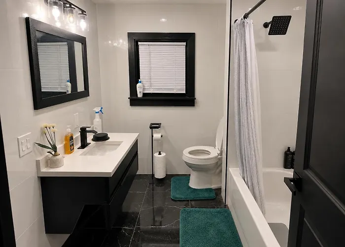 Apartment Modern Professionals And Business Travelers *
